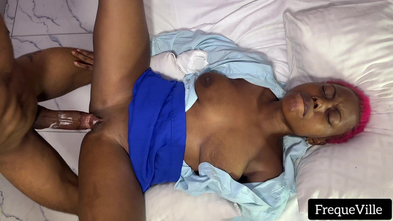 FrequeVille: Pelajar miang berkongkek sebelum kelas bermula