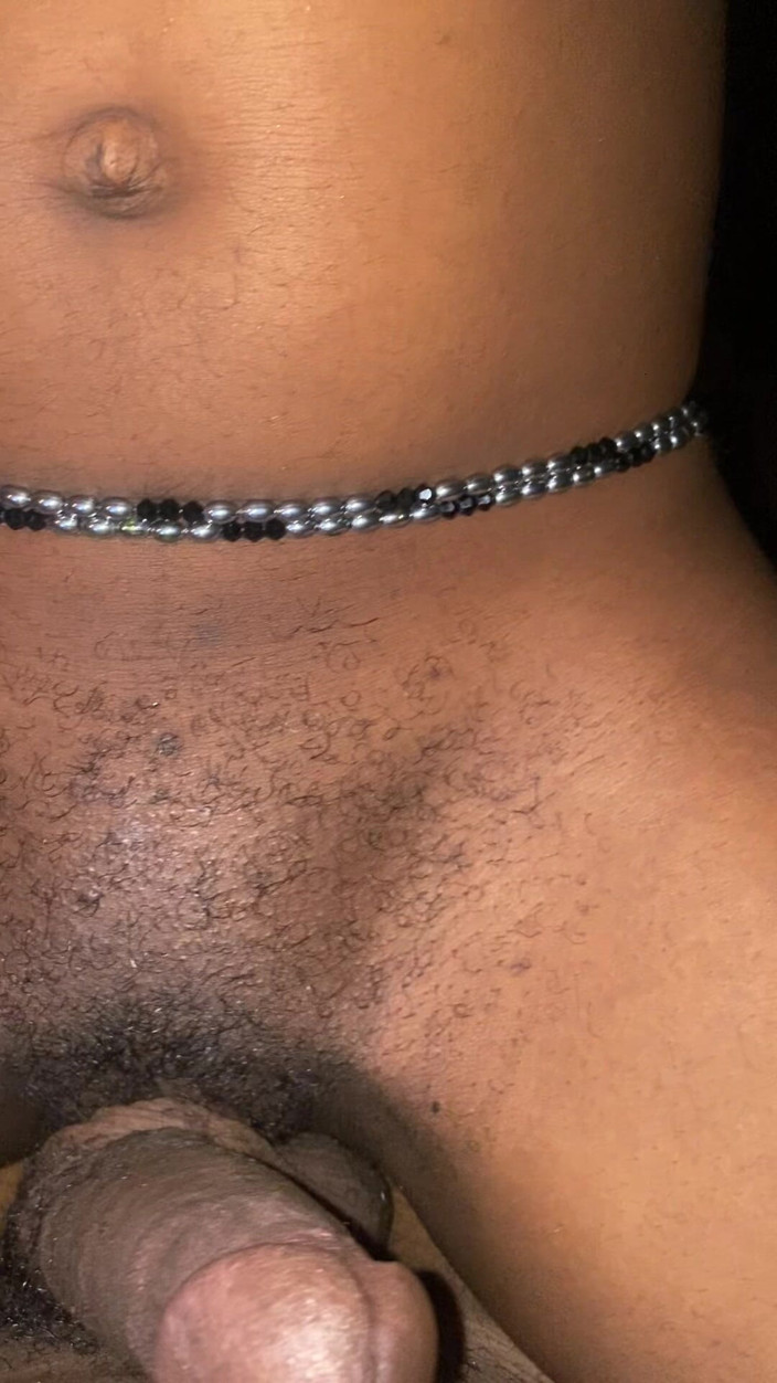 DivaHouz: Sexy Hot African Ebony Browngurl234 Grinds Big Clit and Cresmy...