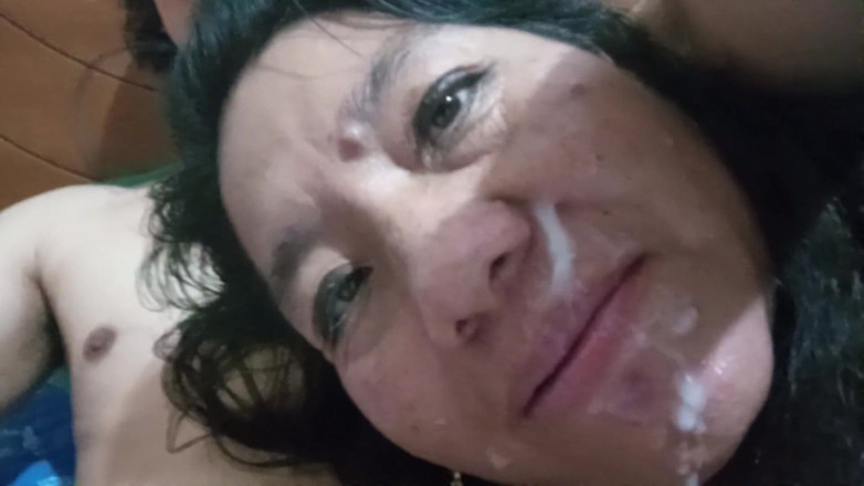 Moo DBOXXX: Olgun Christian yüzüne süt alıyor, benimle seks yapmayı seviyor, kocası...