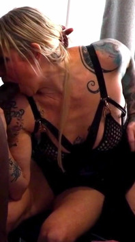 Cuckold - Cuckchair 4 Herrin kora Bell und Jayplayhard