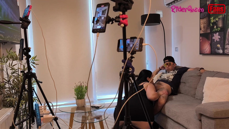 Riderqueen: Video per i miei fan: cazzo in salotto