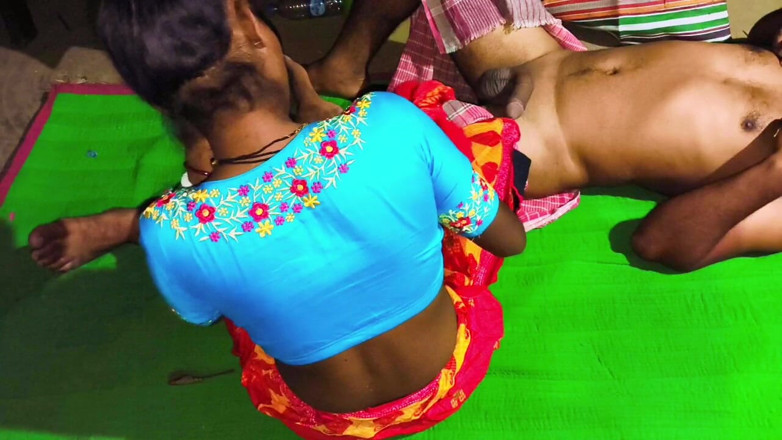 Pumi: Pyasi Bhabhi Apne Pati Ka Kapda Utar Kar Land Ko...