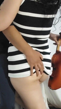 Il mio insegnante di violino è un po' timido, voglio succhiarlo!!