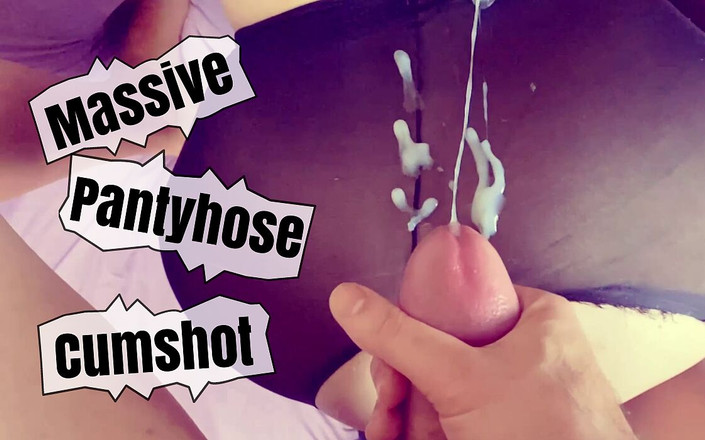 Fetish Explorers: Anál a masivní výstřik na punčocháče MILF