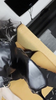 Intensive Boot Cleaning of the Dirty Street Soles and Worship of the Long Over-the-knee Boots Lady Victoria Valente