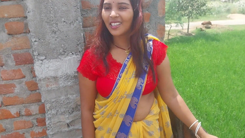 Pooja raniji: Pooja la bhabhi desi vient dans la plus vieille maison...