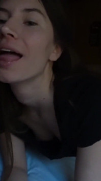 Ich Hatte Das Glück, Gefickt Zu Werden Und Während Ich Im Zug Leckeres Sperma in Meinem Mund Habe.