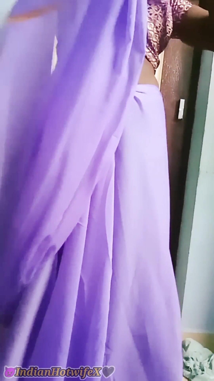 RenuRaj: देसी तमिल चोदने लायक मम्मी renus साड़ी छेड़ती है और दोस्त द्वारा मिशनरी चुदाई, व्यभिचारी देखता है! Indianhotwifex