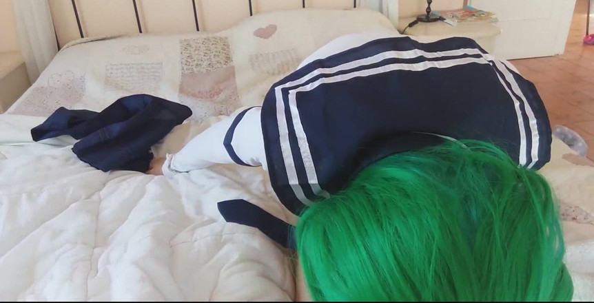 savannahamatoriale: छोटी छात्रा सपोसिटरी चाहती है