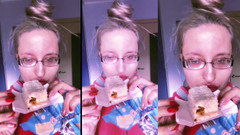 FinDom Goaldigger: Asmr červená rtěnka a mini koláče