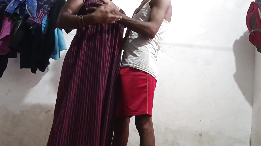 Viral Video of Him Entering His House (Annu Bhabhi)