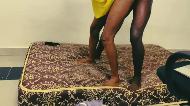 Horny Africans: आदमी ने खूबसूरत बेब की चुदाई की