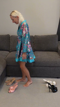 Super seksowne muły na obcasie przymierza - Fashion Fetish E39 - MILF Stella