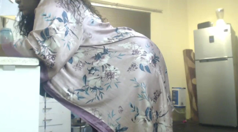 Legendary Booty Overdose: Am nevoie de o pulă grasă