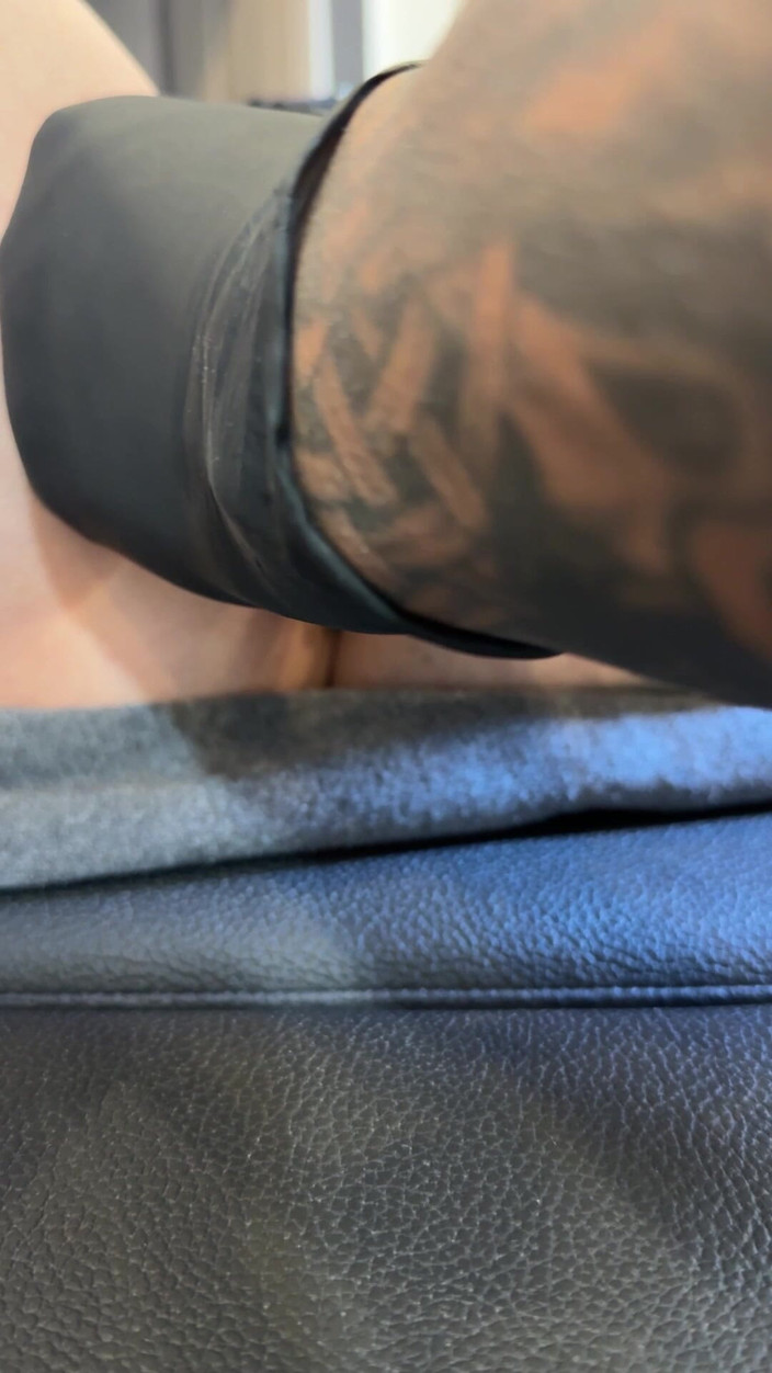 Nastasia_ink: MILF panas mendapat tindikan pussy diubah.