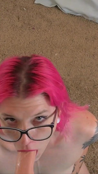 Ellie Vs Cumlube