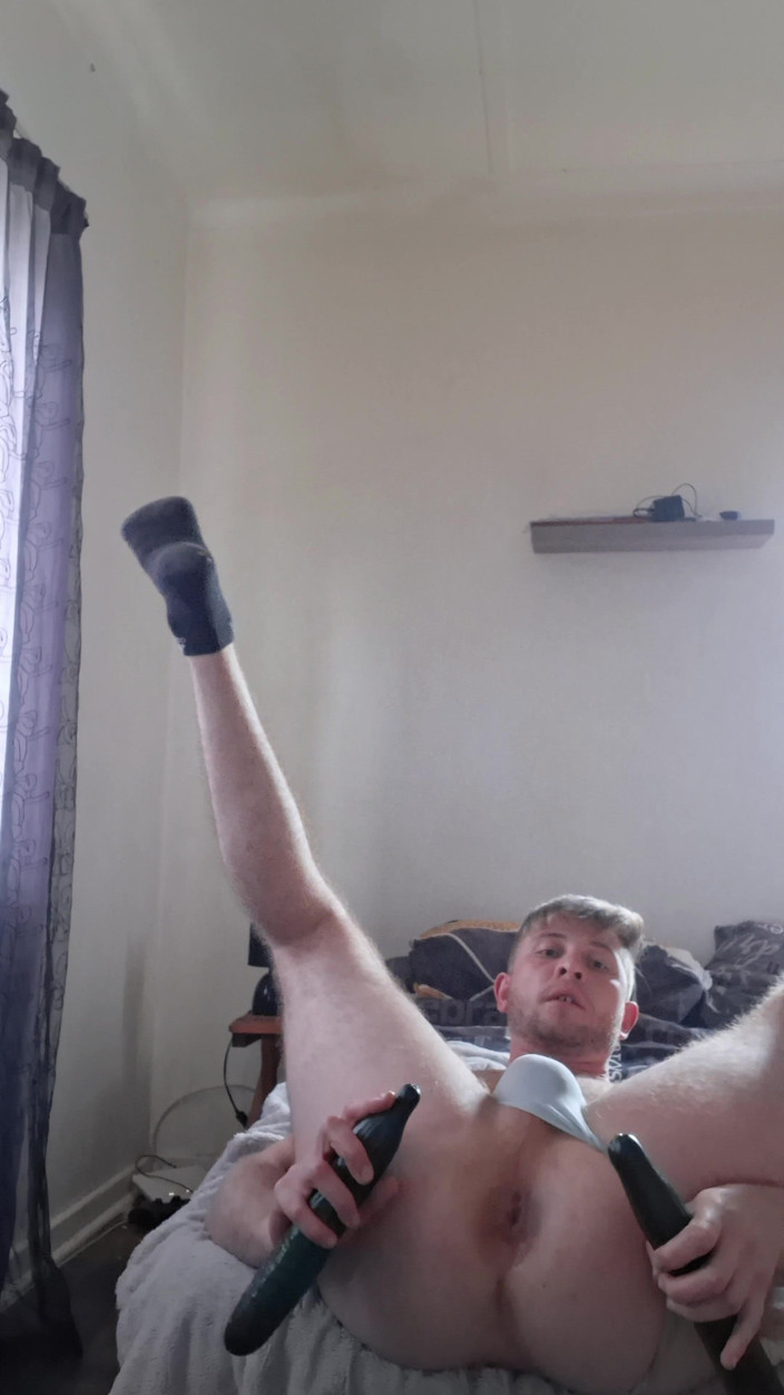 Justme22345: Gaping My Ass