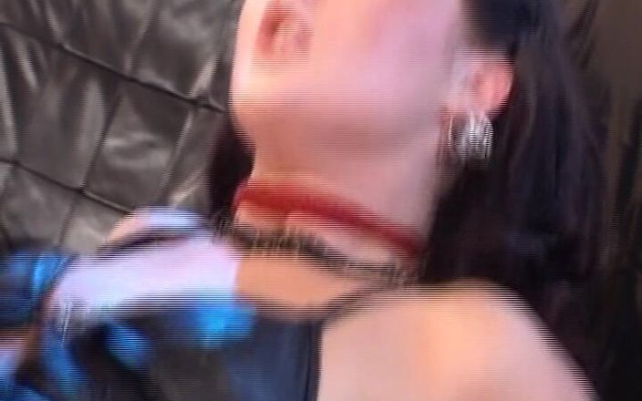 Deutscher hardcore: Pervertidas alemãs vagabundas curtindo sexo anal duro