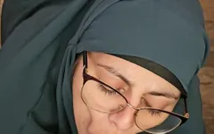 POV Sucking BBC Dildo Mia Niqab