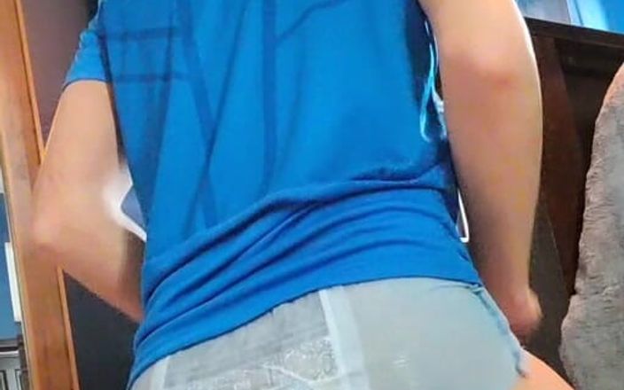 Kinkytwinkpamps: Twink bagunça fraldas durante a prática