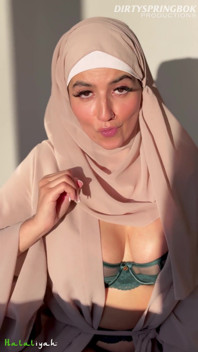 Hijabi Aliyah daje ci spust instrukcje jedzenia