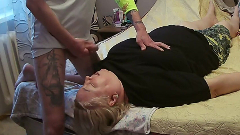 Zona901: 撸管我的鸡巴射在我女朋友身上