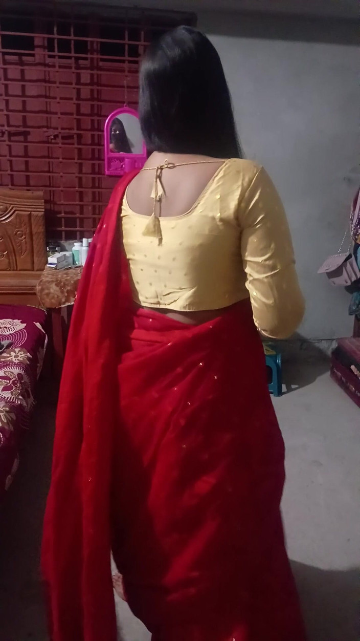 Taniyaxx: Bangla mẹ kế sụt cu