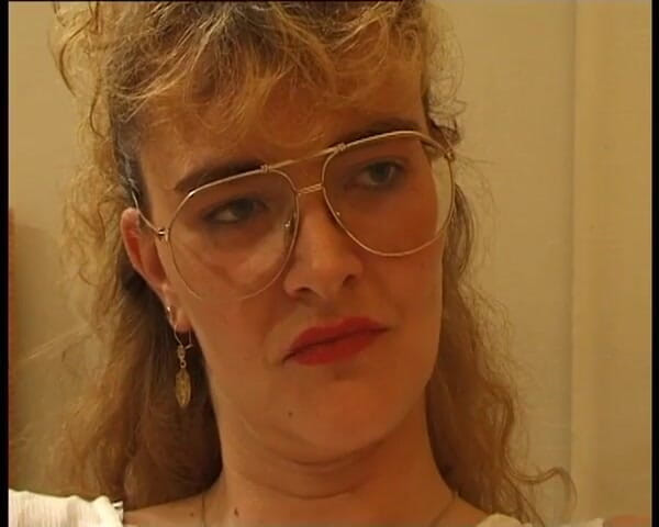YOUR FIRST PORN: Moje nevlastní matka na mě čeká s překvapením