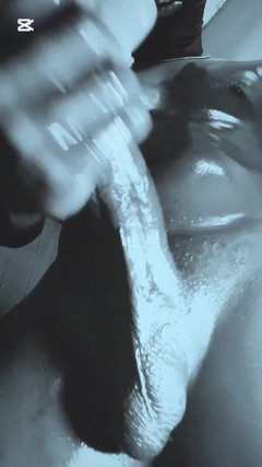 Bbc-godaddy: भाग 1 बड़े काले लंड वाली मास्टर ब्रीडर रफ पथपाकर और उसके बड़े लंड को तब तक तेज़ करती है जब तक कि वह नट नहीं हो जाता