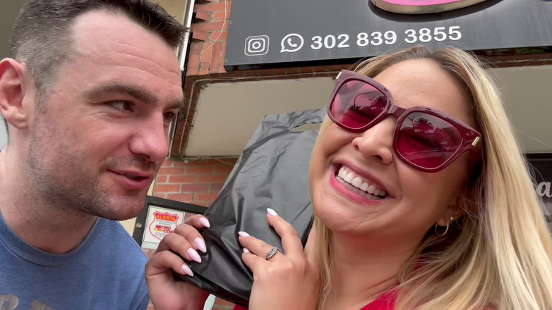 Andres Acosta: Grande natural mamas loira milf leva uma gozada interna em...