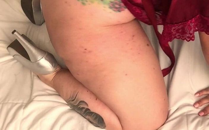 Andre Latina: Moje macecha masturbuje a posílá mi video