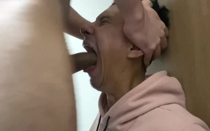 Danmel X: Глубокая глотка полностью глотает