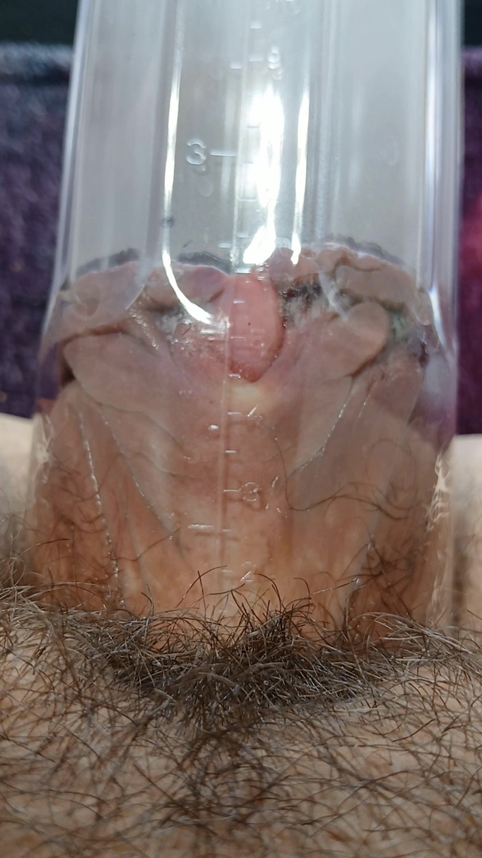 LunaXscorpia: Lunaxscorpia poesje wordt opgepompt