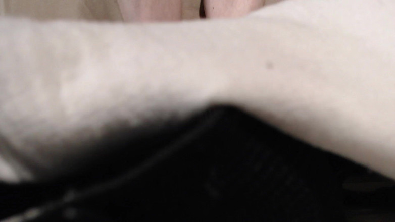 Hunky time: アルファは装備を脱いだ