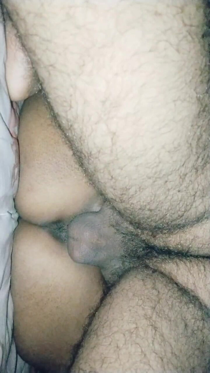 CHOUDHARYJAAN: Adik tiri pertama kali ngentot memeknya