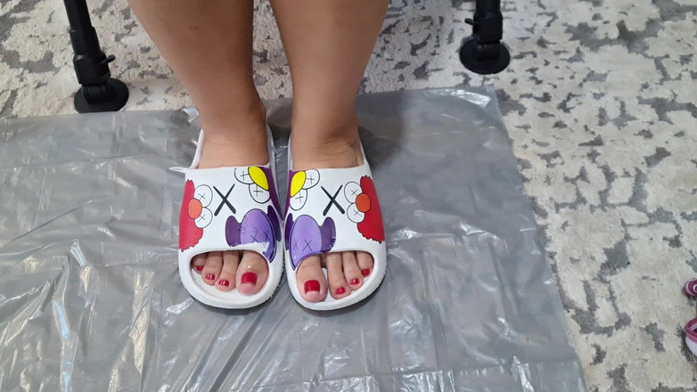 Adele Amber: SLINTÁNÍ NA NOHOU