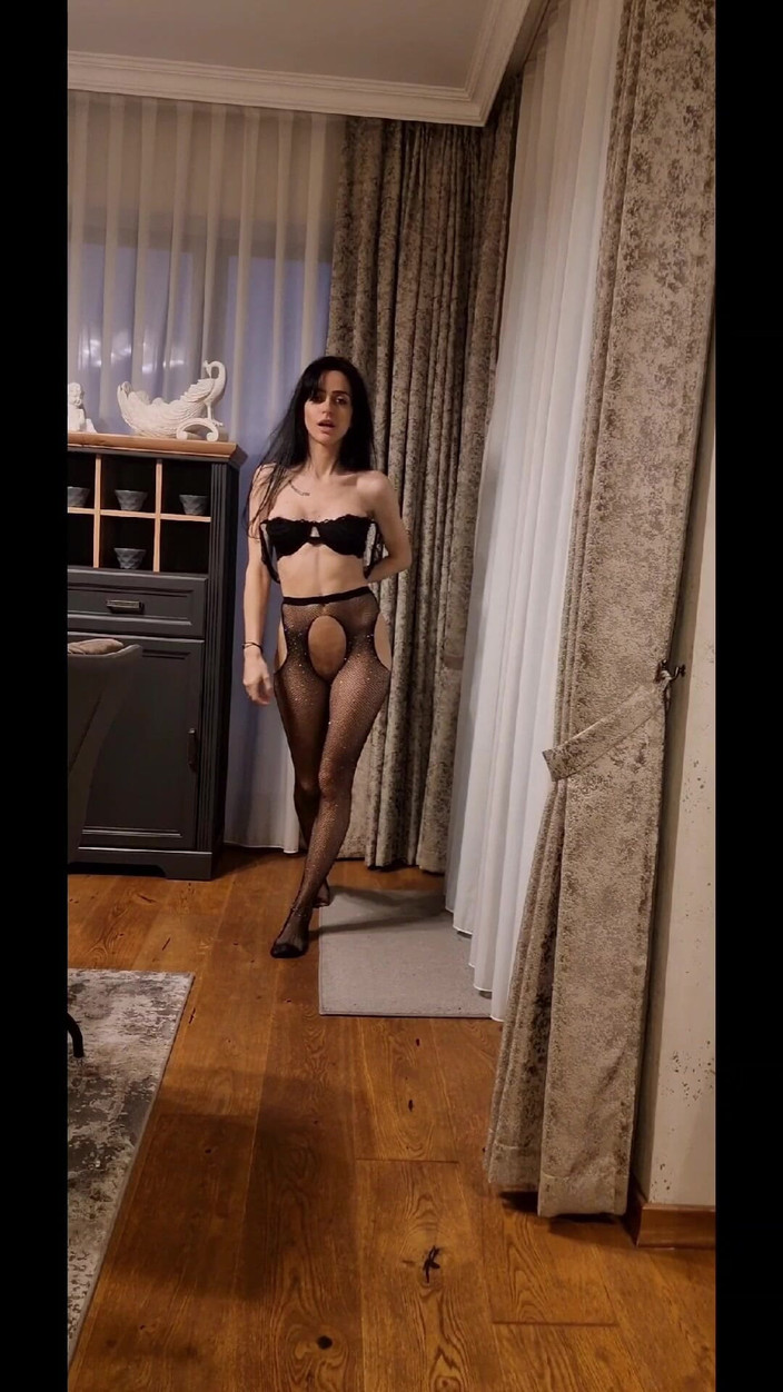silicone_brunette: 模拟我的新丝袜