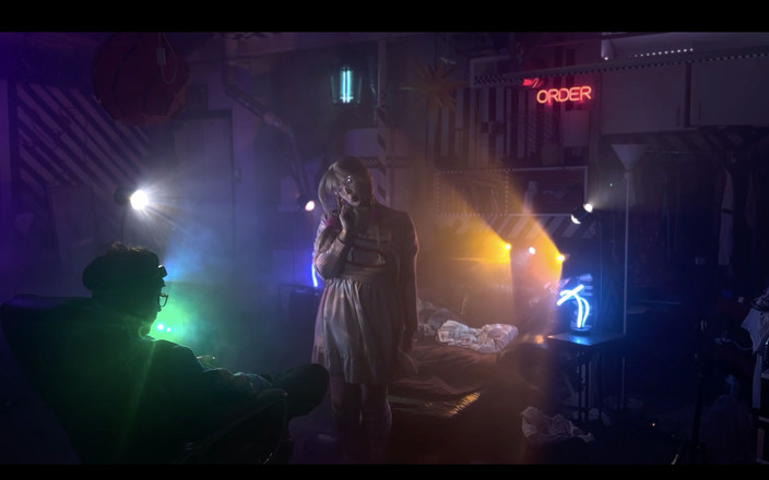 Shawna Panofka: Chequeo Rápido Del Examen Del Coño Y Chorreo De Leche