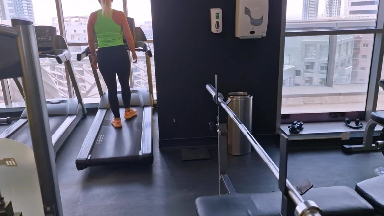 Chokobanana: Der versuch, ihr zu helfen, fit zu werden!