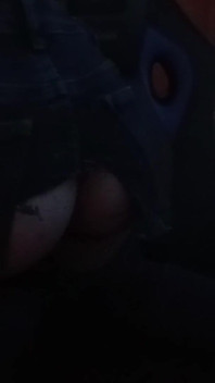 Lia e seus jeans rasgados