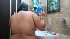 बाथरूम शॉवर फोरप्ले में शामिल होना चाहते हैं