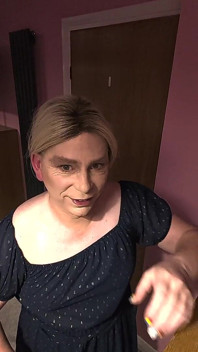 Nikki Takes a Thick Dildo