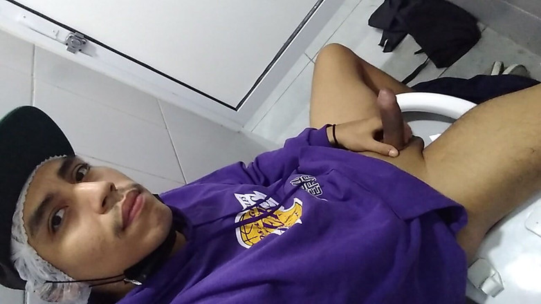 AlexAlejandro13: De beste tijd hebben in openbare toiletten