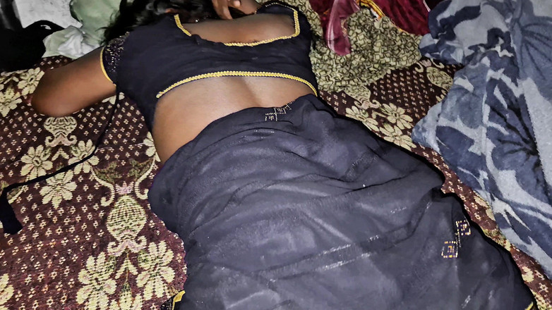 DesiBurChudai: Ấn Độ làng bhabhi đụ