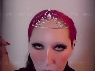 Dominatrix Redsonyja: Io amo adorare me stesso e in particolare amo quando...