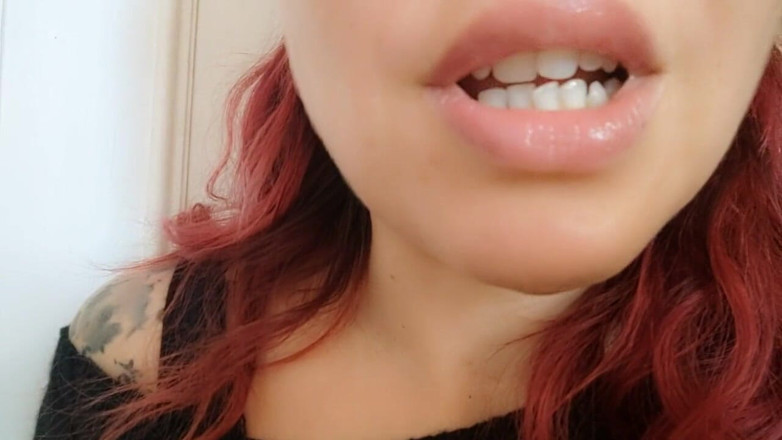 savannahamatoriale: Beautiful Italian with a vice: saying scurrilous and outrageous things