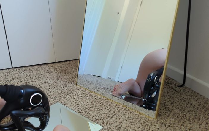Housewife Ginger: 试用ueros外星性爱机器