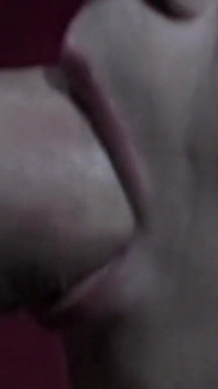 Awek blonde dijilat dan dijolok hingga orgasme