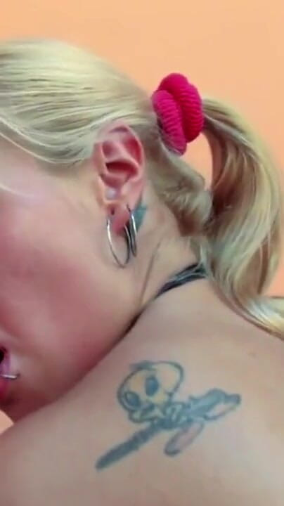 Blonde gives deep blowjob and fucks with Terry Reid (Big dick sex) Blonde gives deep blowjob and fucks with Terry Reid (Big dick sex)