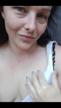 Sadece göğüslerime bir göz atmak istersin diye düşündüm